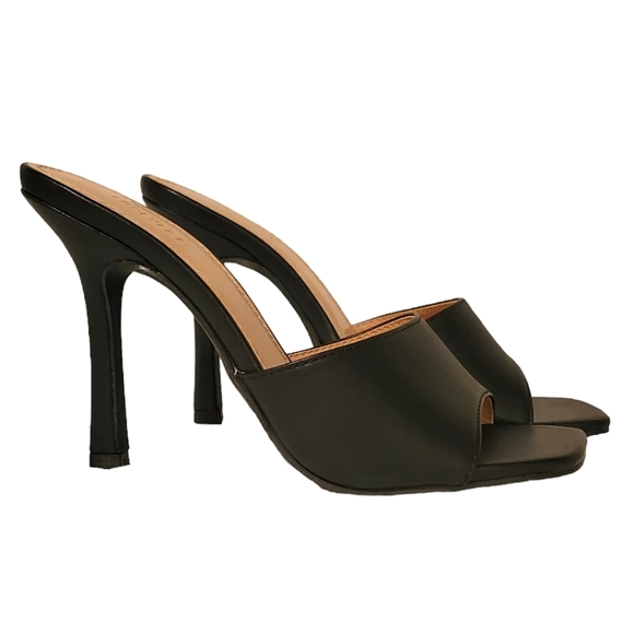 Forever 21 Faux Leather Black Slip on Stiletto Heels Sandals Backless Square EUC - Picture 1 of 7